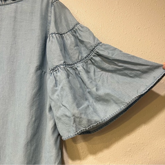 J Jill Denim Top XS Petite Tiered Ruffle Bell Sleeve Tencel Lyocell Women’s Blue - Picture 3 of 5